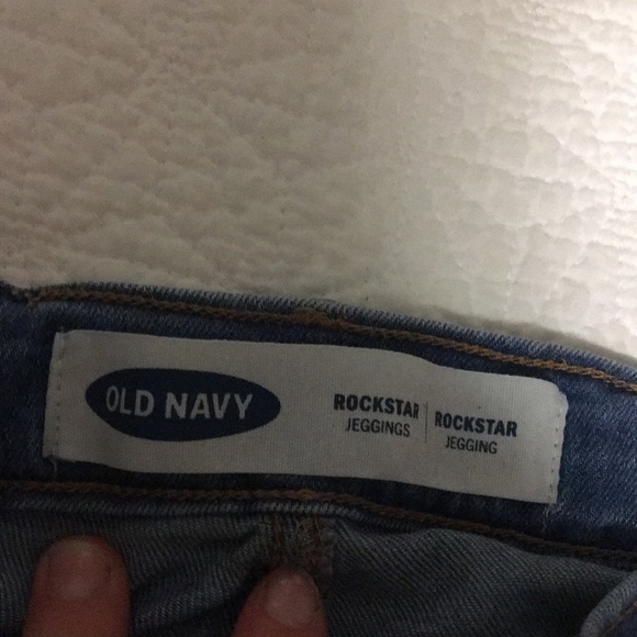 Old navy rockstar jeggings with rips in the knees - Picture 2 of 3
